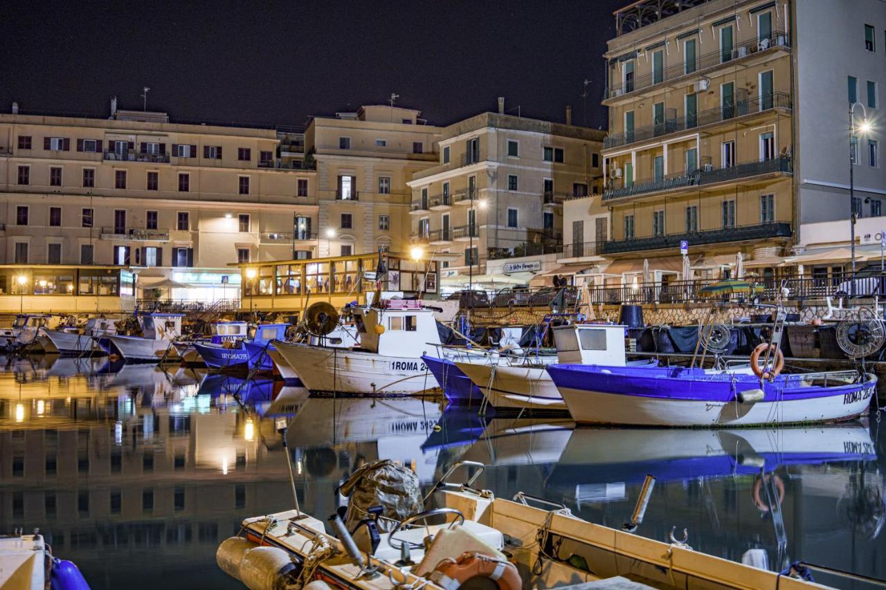 Anzio- Central Holiday House. Bagian luar foto